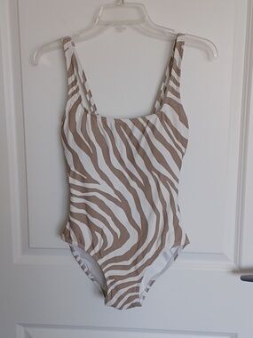 Michael Michael Kors Zebra Print Swimsuit Swimwear ** Size 6